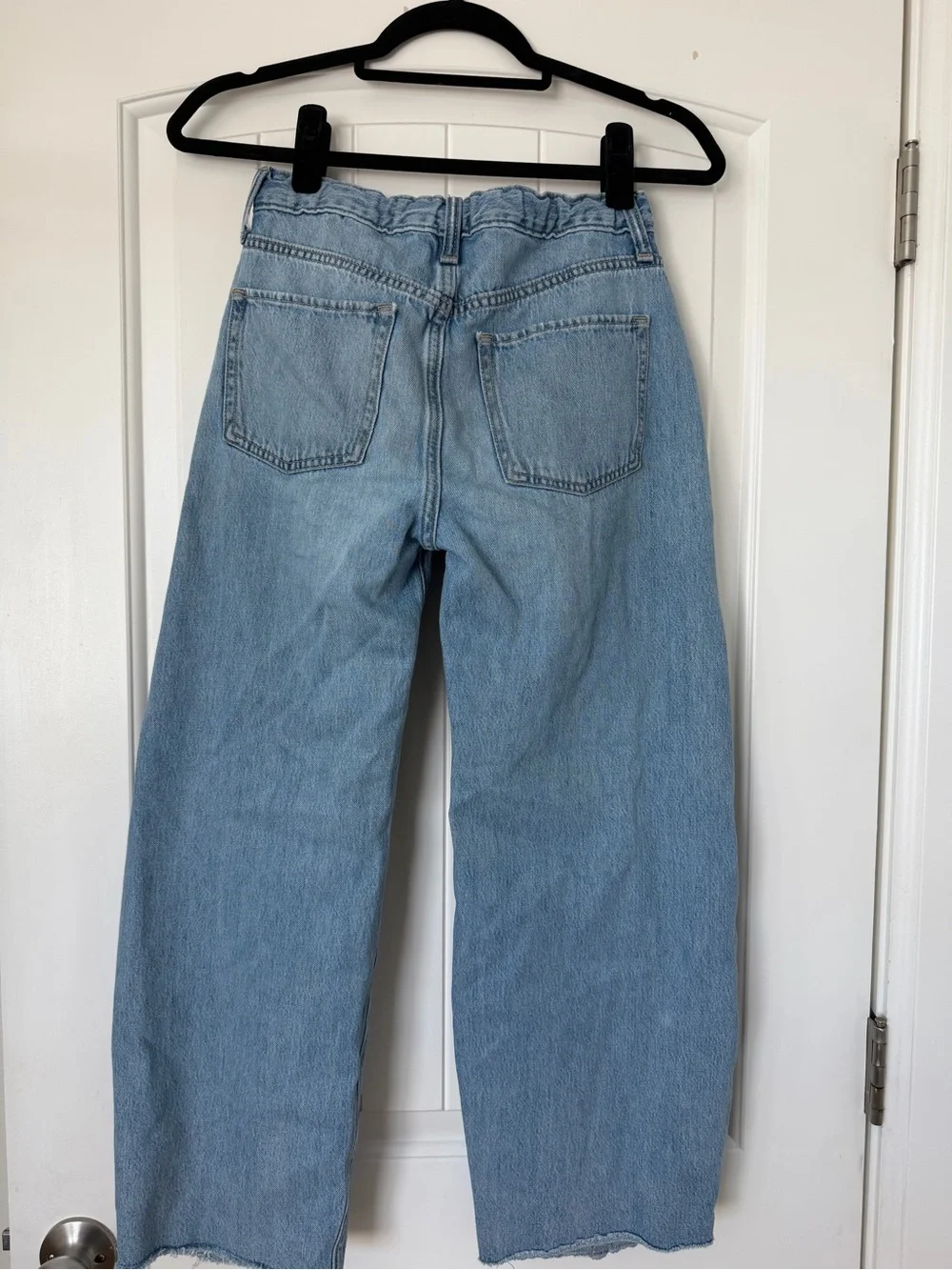 Old Navy Kids Light Wash Barrel-Leg Jeans